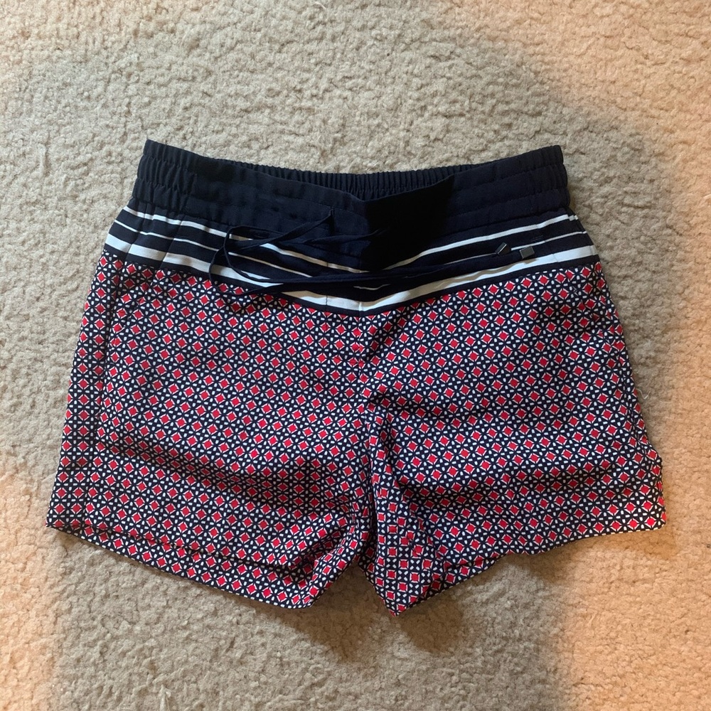 The Limited Pattern Shorts - XS